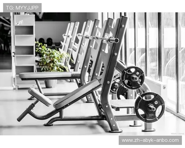 靶向刺激小腿肌肉：创新型训练器械动作拆解